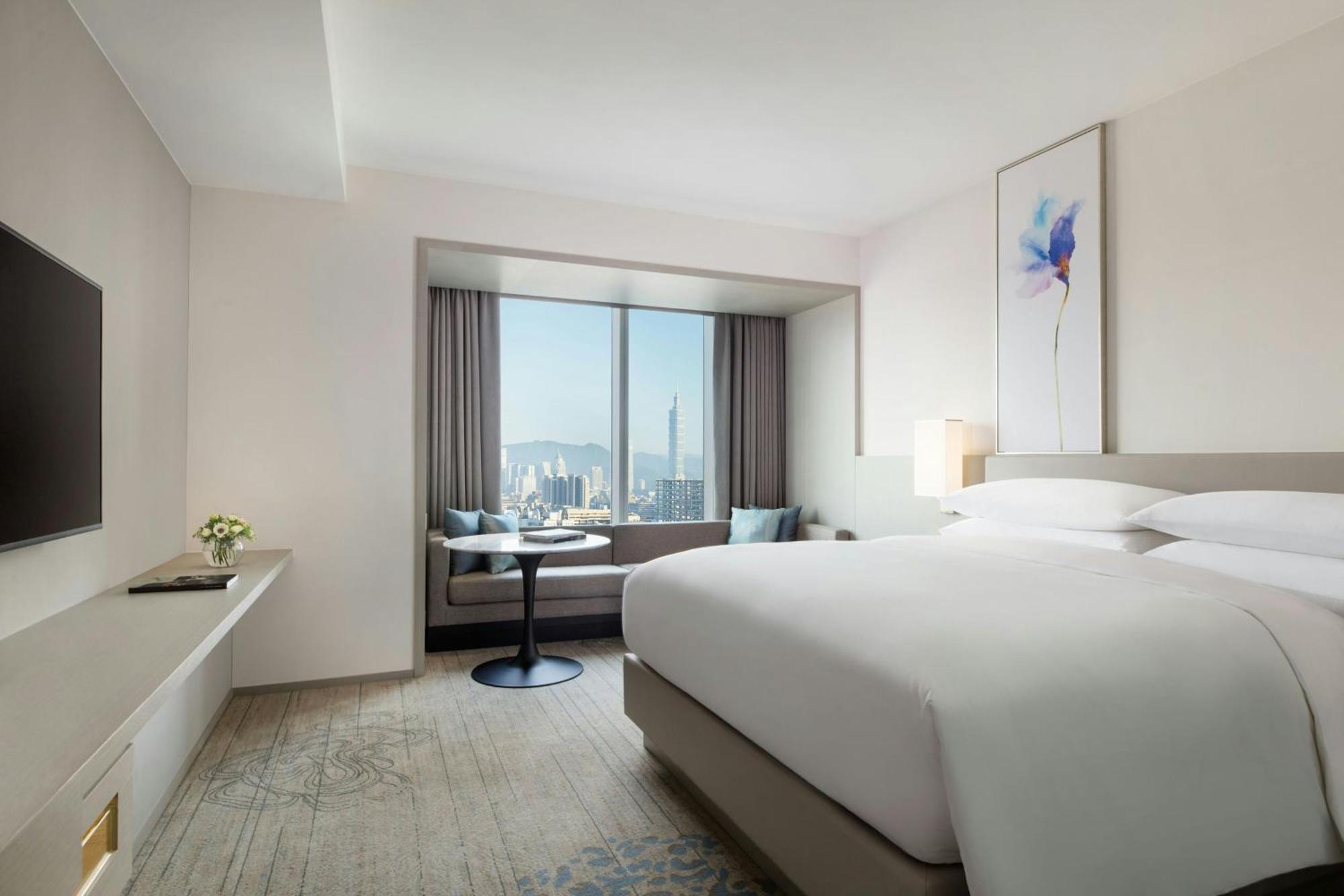 Courtyard By Marriott Downtown Taipei